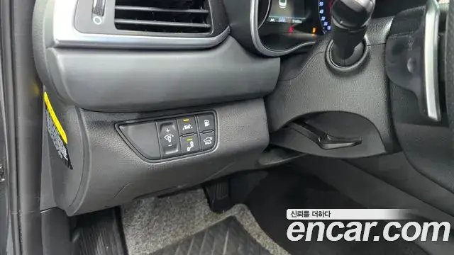 Genesis G70 2018 — Photo 28/34