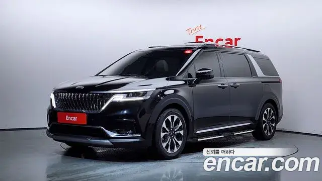 Kia Carnival 2020 — Фото 1/20