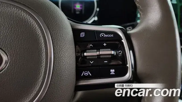 Kia Carnival 2020 — Фото 16/20