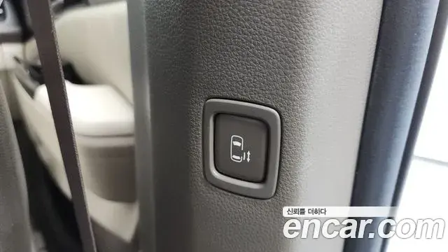 Kia Carnival 2020 — Фото 19/20