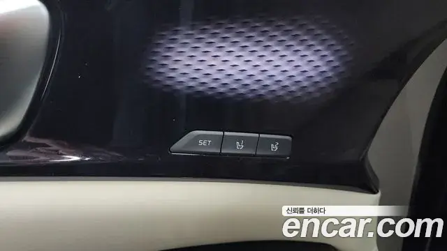 Kia Carnival 2020 — ფოტო 1/35