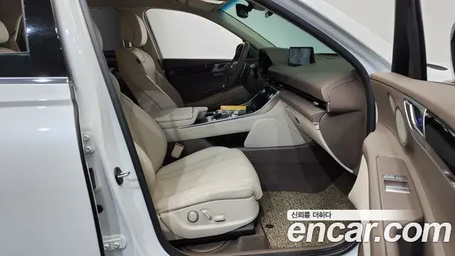 Genesis GV80 2022 — ფოტო 12/35