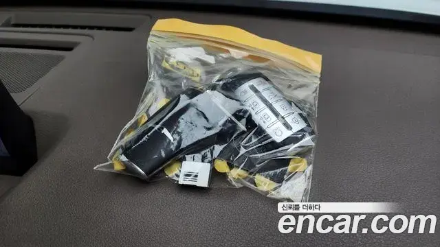 Genesis GV80 2022 — ფოტო 16/35