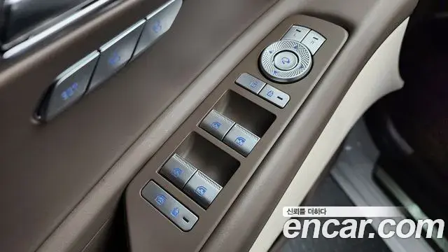 Genesis GV80 2022 — ფოტო 18/35