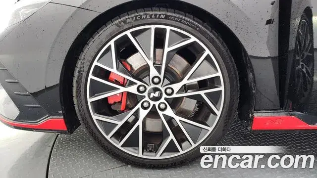 Hyundai The New Avante Hybrid 2022 — ფოტო 3/34