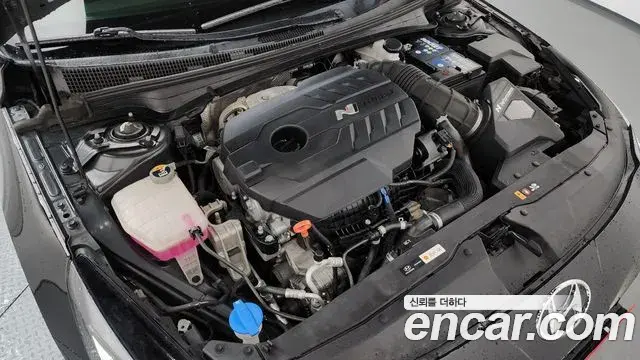 Hyundai The New Avante Hybrid 2022 — ფოტო 4/34