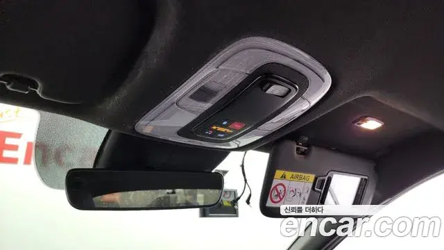 Hyundai The New Avante Hybrid 2022 — ფოტო 9/34