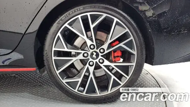 Hyundai The New Avante Hybrid 2022 — ფოტო 16/34