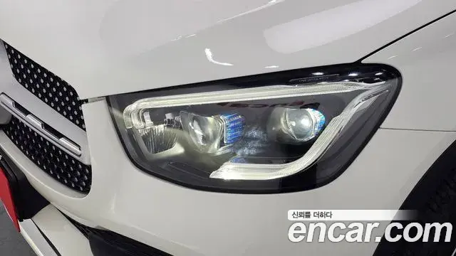 Mercedes-Benz GLC-Class 2023 — Photo 13/32