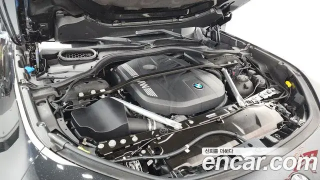 BMW 7 Series 2025 — Photo 1/37