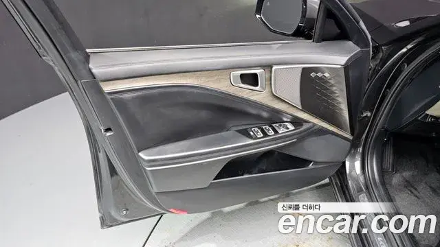 Kia K8 2022 — Şəkil 25/30