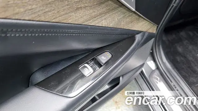 Kia K8 2022 — Şəkil 3/30