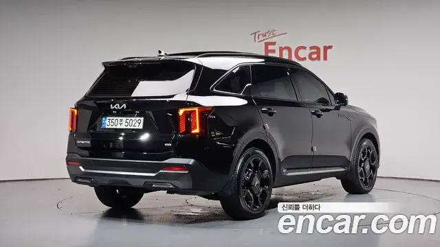 Kia Sorento 2023 — Şəkil 1/41