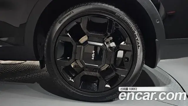Kia Sorento 2023 — Şəkil 8/41