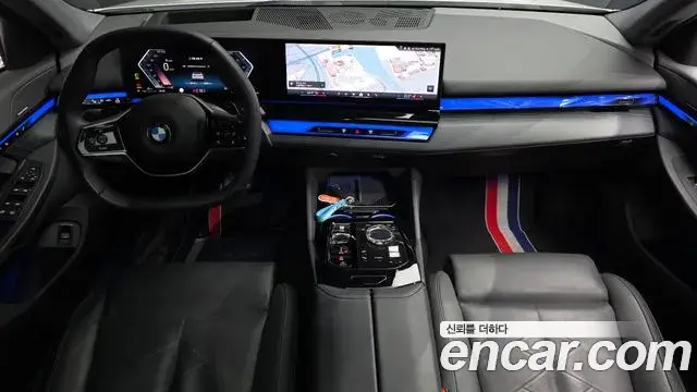 BMW 5 Series 2023 — Photo 8/20