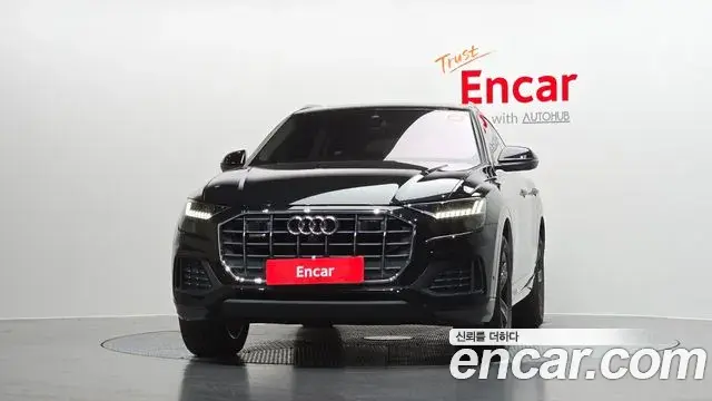 Audi Q8 2021 — Photo 19/34