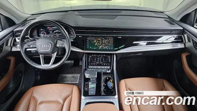 Audi Q8 2021 — Photo 2/34