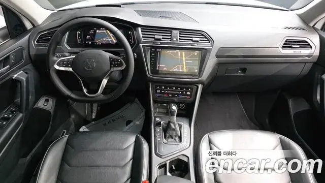 Volkswagen Tiguan 2021 — ფოტო 31/36