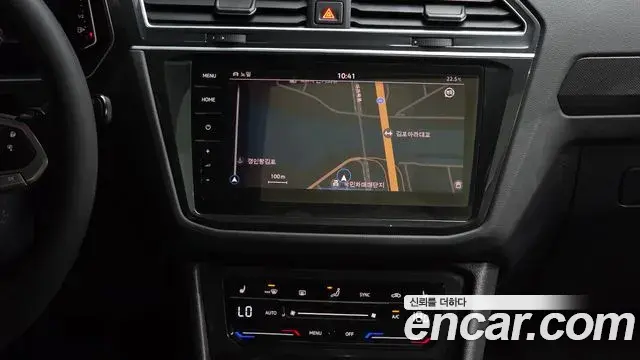 Volkswagen Tiguan 2021 — ფოტო 4/36