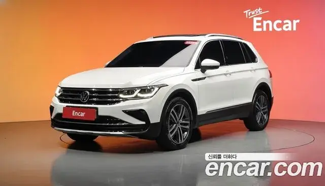 Volkswagen Tiguan 2021 — ფოტო 16/36