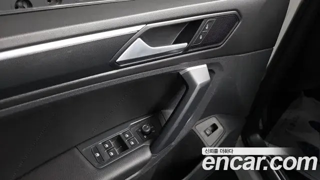 Volkswagen Tiguan 2021 — ფოტო 3/36