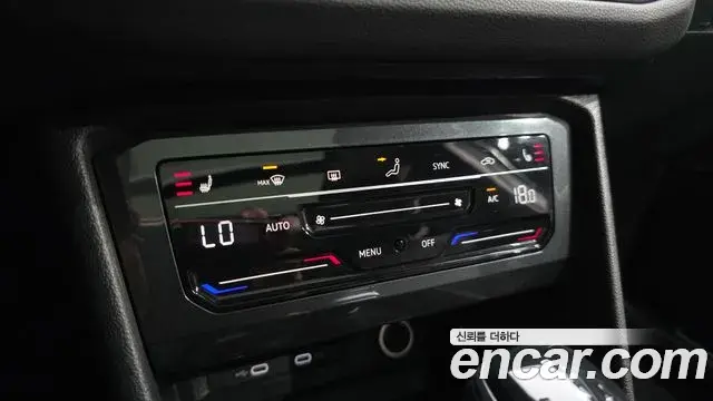 Volkswagen Tiguan 2021 — ფოტო 27/36