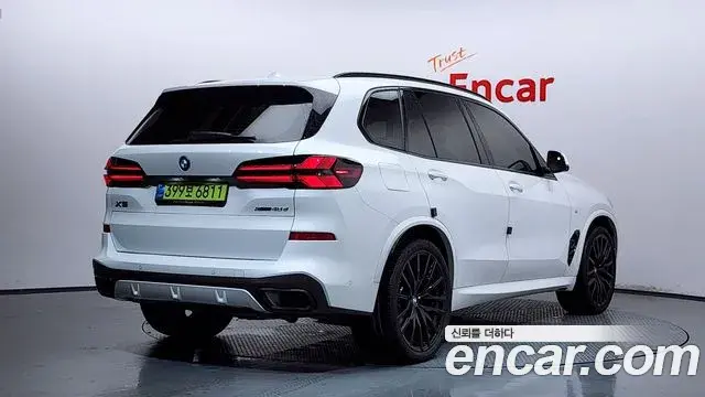 BMW X5 2025 — ფოტო 14/20