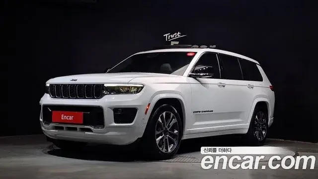 Jeep Grand Cherokee 2022 — ფოტო 15/31