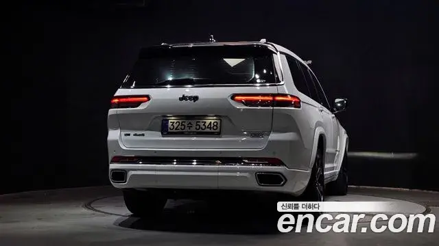 Jeep Grand Cherokee 2022 — ფოტო 5/31