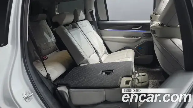 Jeep Grand Cherokee 2022 — ფოტო 2/31