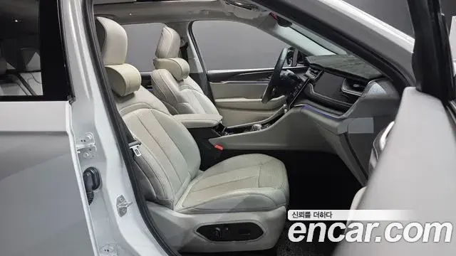 Jeep Grand Cherokee 2022 — ფოტო 12/31