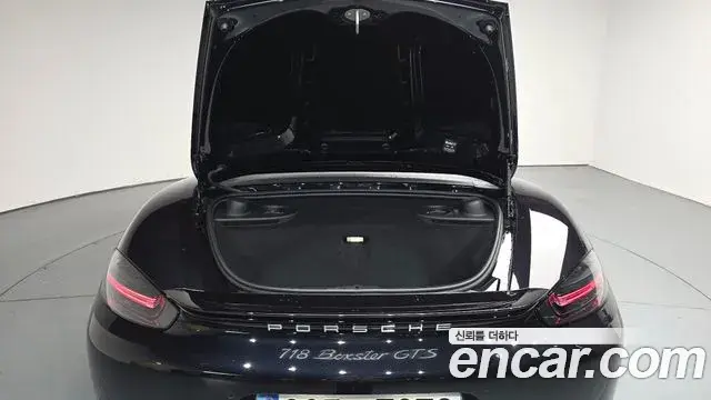 Porsche 718 Boxster 2024 — Photo 32/34