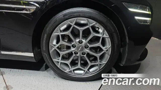 Genesis G80 2023 — ფოტო 9/35