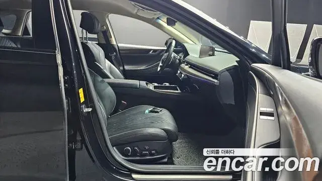 Genesis G80 2023 — ფოტო 11/35