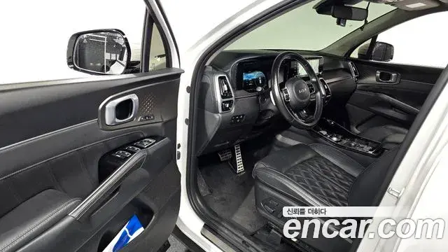 Kia Sorento 2022 — Фото 10/20