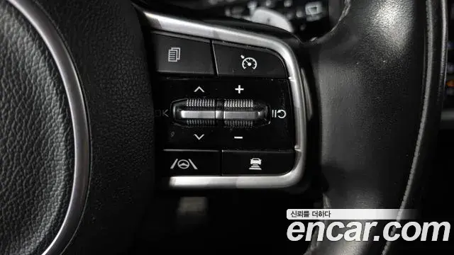 Kia Sorento 2022 — Фото 18/20