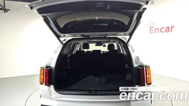 Kia Sorento 2022 — ფოტო 30/31