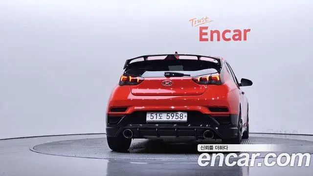 Hyundai Veloster 2019 — Фото 4/20