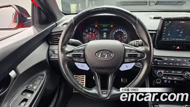 Hyundai Veloster 2019 — Фото 13/20