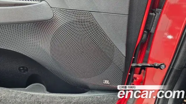 Hyundai Veloster 2019 — Фото 18/20