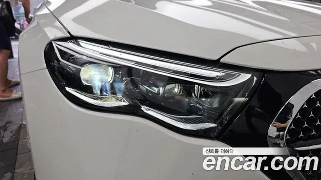 Mercedes-Benz E-Class 2026 — Şəkil 16/37