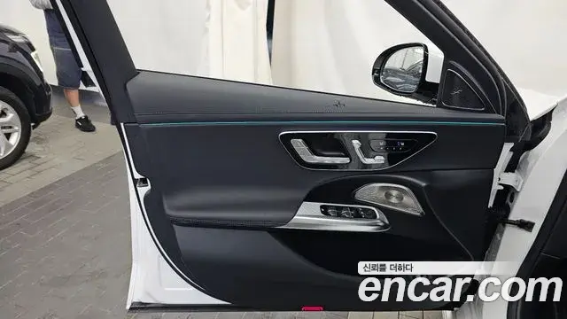 Mercedes-Benz E-Class 2026 — Şəkil 37/37