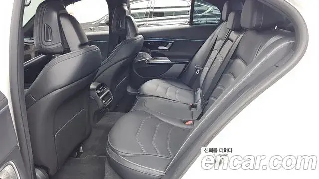Mercedes-Benz E-Class 2026 — Şəkil 23/37