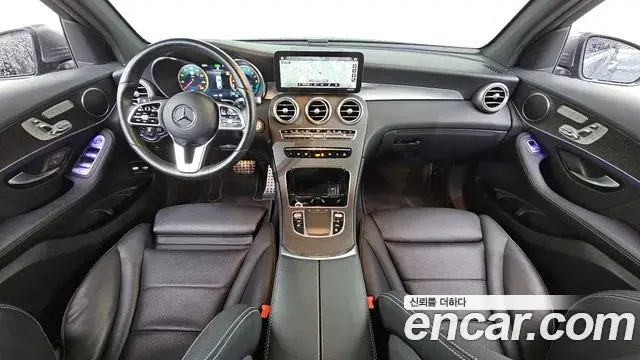 Mercedes-Benz GLC-Class 2021 — ფოტო 29/33