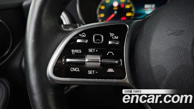 Mercedes-Benz GLC-Class 2021 — ფოტო 25/33