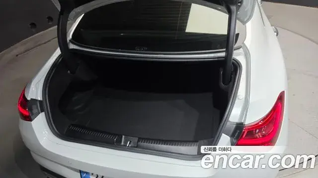 Mercedes-Benz CLA-Class 2024 — Şəkil 10/31