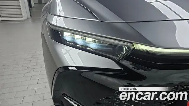 Toyota Crown Crossover 2024 — ფოტო 22/32