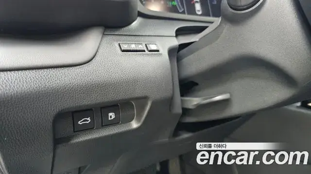Toyota Crown Crossover 2024 — ფოტო 31/32
