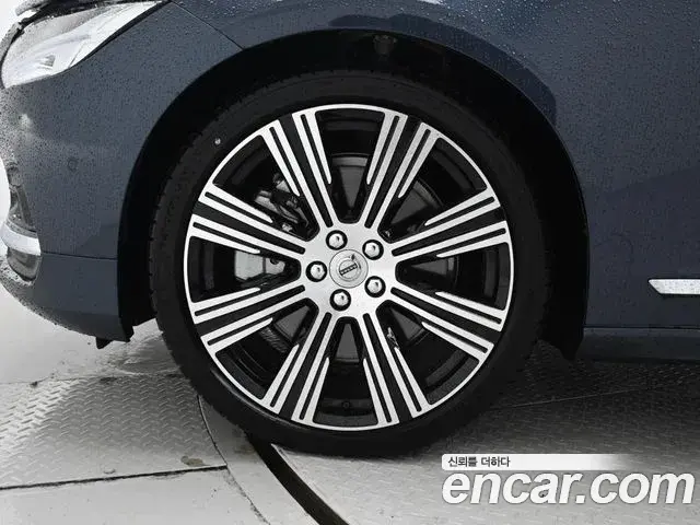 Volvo S90 2022 — ფოტო 7/19