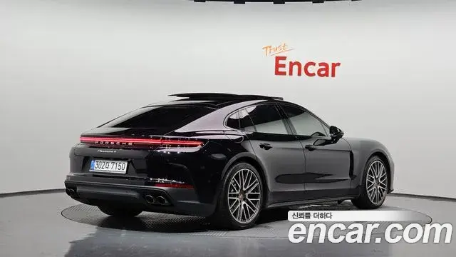 Porsche Panamera 2025 — Photo 16/30